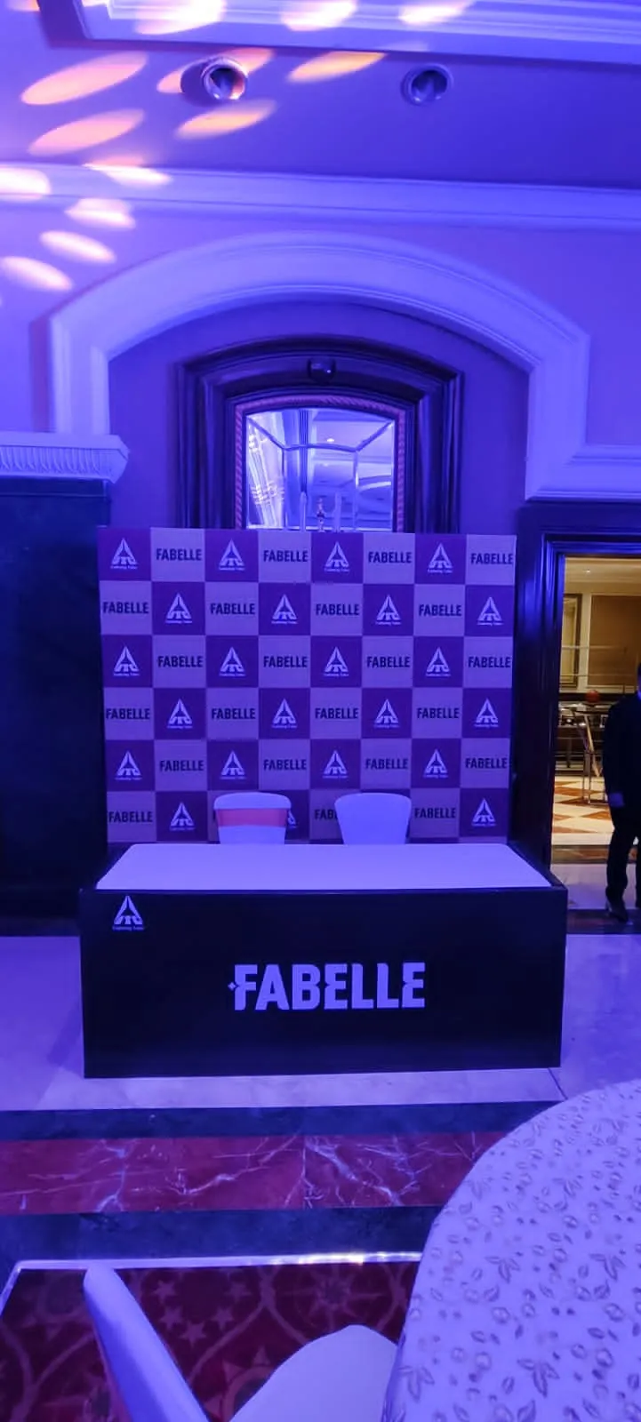 ITC Fabelle — Ambient detail