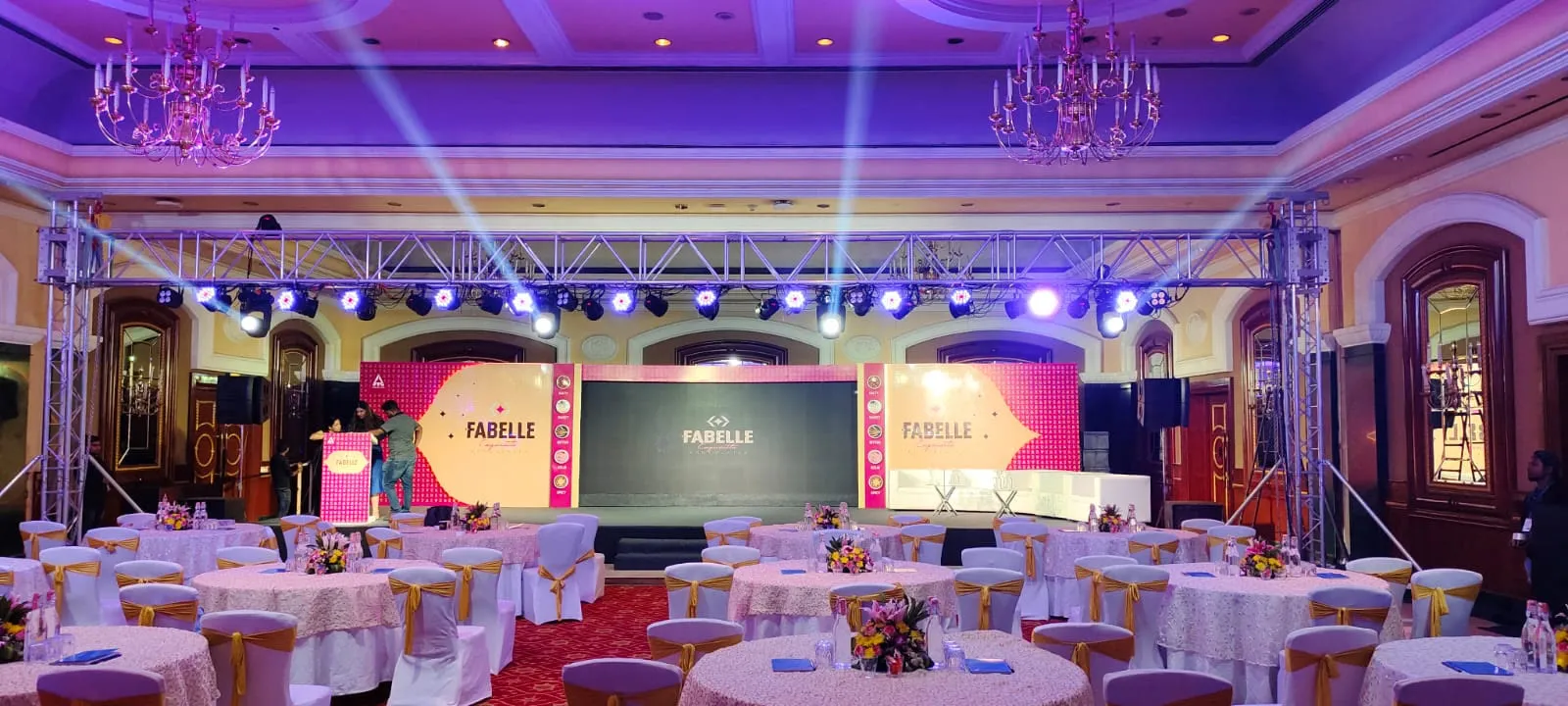 ITC Fabelle — Brand wall · close-up