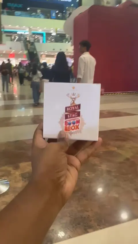 Royal Stag — Mall residency · live